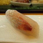 阿波前寿司 松風 - 鳴門天然つばす　弾力のある食感で程よい旨味が絶品。