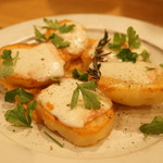 マチルダ - じゃがいもチーズ（タレッジオ）焼き