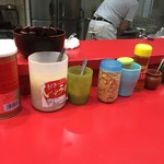 家系総本山 ラーメン 吉村家 - 薬味たち