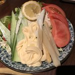 東町 - キャベツ山盛りなのでこのぐらいのマヨネーズは必要でした。焼き野菜より野菜を欲してる方はこちらの方がお得かも。ドレッシングはかかってません