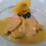 レストランひらまつ - 博多一番鶏とほうれん草のフラン　シュープレームソース　マッシュルームとじゃがいものゴーフレットを添えて