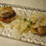 リストランテ サクラ - 前菜2皿目：白子と里芋のフリッコ、落花生のバーニャカウダソース、カリフラワー