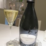 リストランテ サクラ - シチリアのスプマンテ：グレカニコ（ドゥーカ･ディ･サラパルータ･ブリュット ）