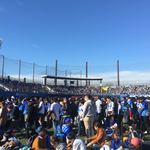 Sandaimetori Mero - 横須賀球場のキャパでこの人数は無理だと思います…スタンドに席がある一部の人しか最後まで楽しめない。