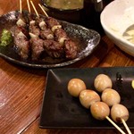 焼き鳥のあんど - うずらの卵と、通常メニューには無い牛カルビ