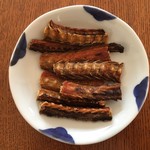 にょろ助 瓢六亭 - 琵琶湖産天然大鰻の骨せんべい