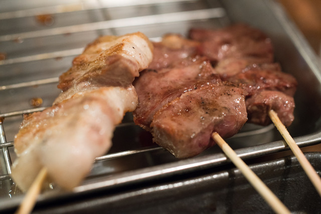 hommachi tonteki kakeru shouwa horumon yaki niku tenguya photo 4