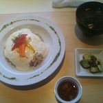cafe日びの - クリーム豆腐とアボカド丼