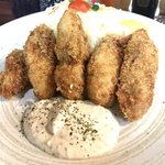 矢田かつ - 大きなカキフライが５コ