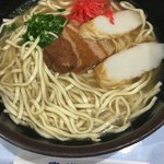 空港食堂 - 沖縄そば(*´ω`*)