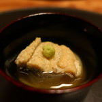 柏屋 大阪千里山 - 鰻煮うどんアップ