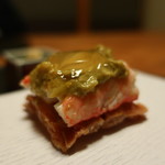 柏屋 大阪千里山 - 松葉蟹脚味噌ゼリーがけ 蓮根煎餅添えアップ