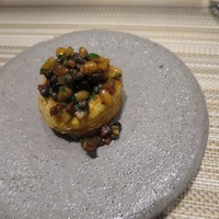 SUGALABO - 白子の揚げ(ナッツ・青リンゴなど載せ)
