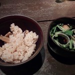 Motenashi Dainingu Hanauta - 炊き込みご飯とお吸い物