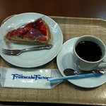 フルーツケーキファクトリー すすきの店 - 