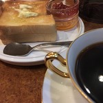 77066522 - モーニング