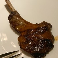  「メトロポリタングリル」 ヒルトン東京 - ラムチョップが柔らかく美味しかった