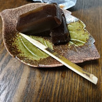 諏訪商店 - 別所温泉開運銘菓　厄除羊羹　塩ようかん