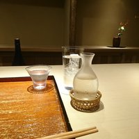 富小路 やま岸 - 最初の冷酒は京都の招徳酒造、京乃辛口