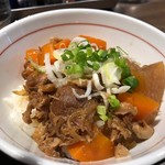 つけ麺一燈 - 牛スジ煮込み丼(1)