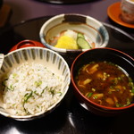 遊季の里 - 2017.11 ご飯(じゃこ菜めしと赤出汁