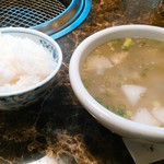 焼肉三恵 - 料理写真:ソルロンタンの見た目は地味