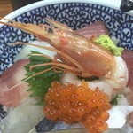 海鮮丼の駅前 - 