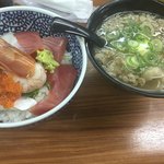 海鮮丼の駅前 - 