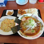 中華食堂 - 拉麺炒飯セット（780円）2017年11月