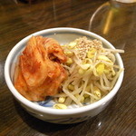 赤ちょうちん - キムチ、ナムル