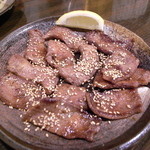 赤ちょうちん - タン焼き（塩）