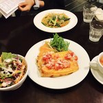 ボンボン カフェ - サーモンとクリームチーズのフレンチトースト＆サラダ