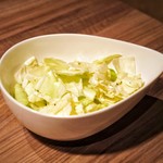 炭火焼肉・にくなべ屋 神戸びいどろ - キャベツ