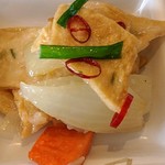 パプサン - これが干豆腐の炒め物　ね、油揚げみたいでしょ？