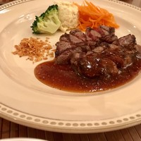 ステーキ＆ワイン シュバルージュ - 