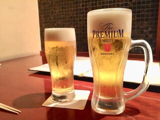 赤坂 みすじ - 左がシャンディガフ　値段？　生ビール 650円