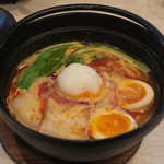 ラーメンおじ屋 ひさし - ラーメン800円、マグマ100円