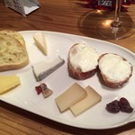 発酵醸造酒場 Ace - 国産チーズ盛り合わせ5種