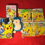 ポケモンセンターオーサカ - ポケモンばかうけ、ポケモンスタンドクッキー、サクマドロップス、カビゴンのぬいぐるみ