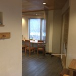 日本茶甘味処あずき - 内観　前回座った席