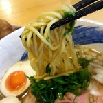 中華そば おしたに - 煮干しラーメンの麺のアップ