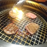 蕃 YORONIKU - 