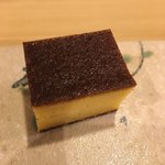 旬美にしかわ - カステラの様な玉子焼き。ハモとエビのすり身が入ってます。