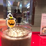 イッピン カフェ - 外ではイベント開催中 2016/10/28