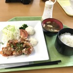 Chibashidoubutsukouemmorinoresutoran - から揚げ スイートチリ定食　￥750-