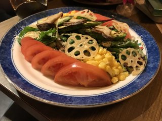 Baru niku ya no yoshida - 彩り野菜サラダ