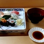 Sushi Kassai Waraku - 