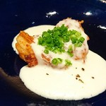 野嵯和 - 河豚唐揚げに和洋両方を感じるソースが絡まり絶品です