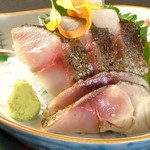 Grilled mackerel sashimi