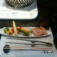 飛騨牛一頭家 馬喰一代 銀座 - 10種類超えの季節のサラダ
